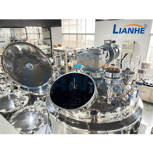 アジテータが付いている蒸気暖房の真空の乳化剤のミキサーの化粧品の軟膏の混合タンク